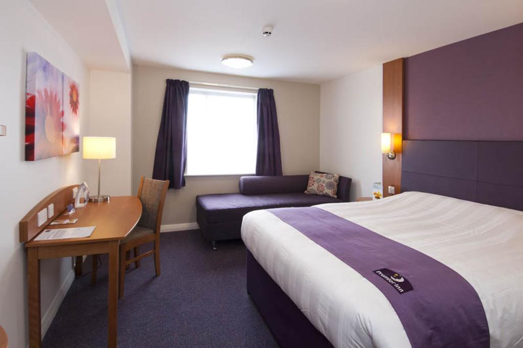 Premier Inn Birmingham City - Aston Eksteriør billede