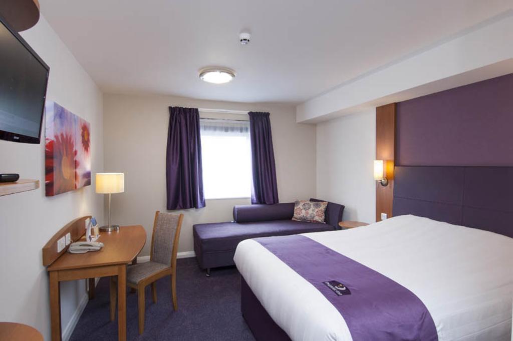 Premier Inn Birmingham City - Aston Eksteriør billede