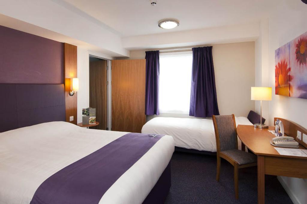 Premier Inn Birmingham City - Aston Værelse billede