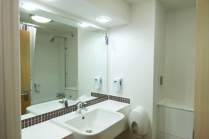Premier Inn Birmingham City - Aston Eksteriør billede