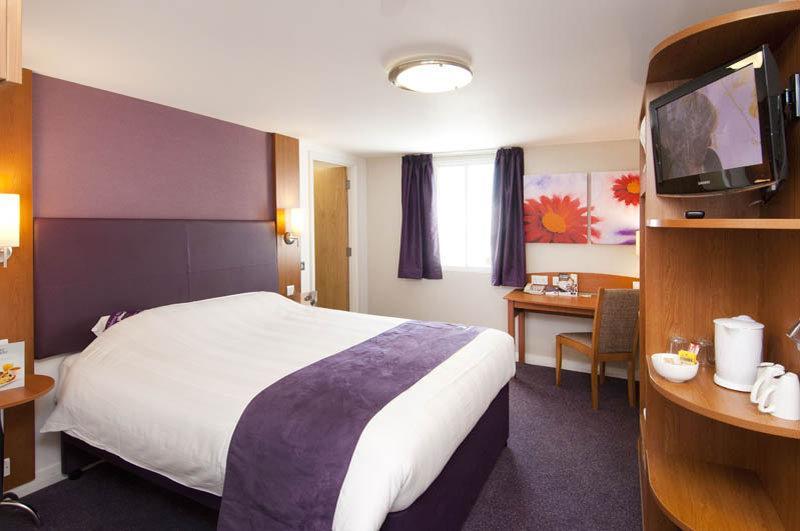 Premier Inn Birmingham City - Aston Eksteriør billede